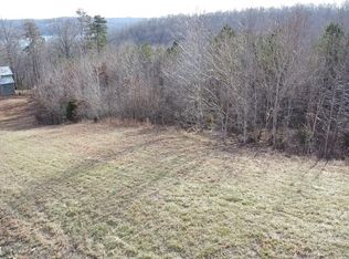 516 Cedar Gate Ln, La Follette, TN 37766