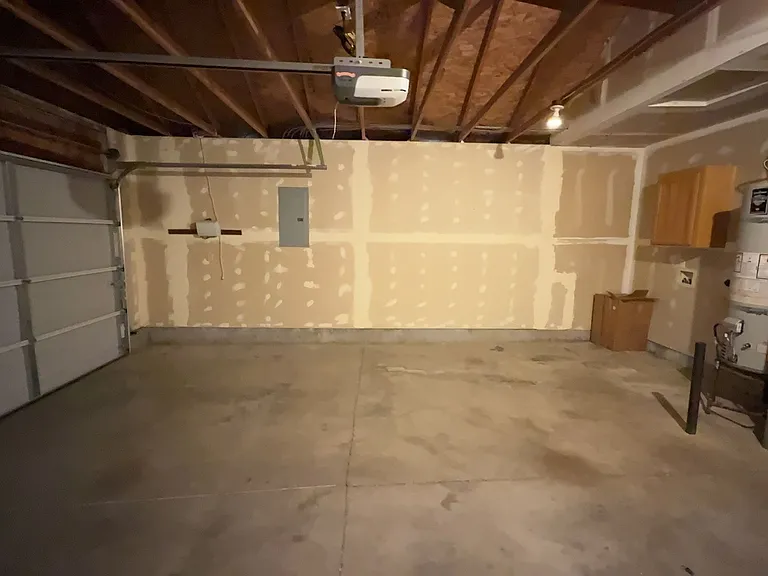 4449 Samantha Ct NE — Photo 23
