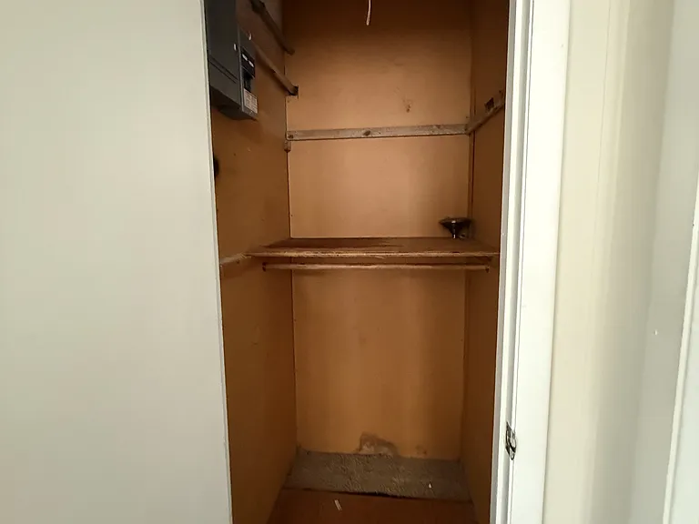 708 N Lincoln St #8 — Photo 10