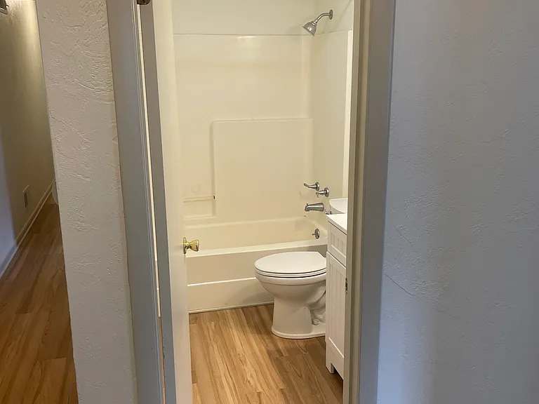 788 Hazelwood Ave #2 — Photo 13