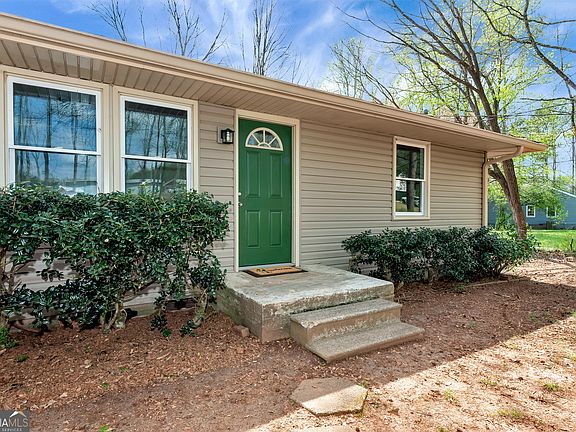 2nd image of 726 Peachtree Rd