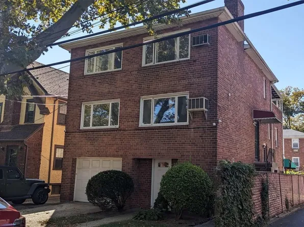 43-12 205th Street, Bayside, NY 11361