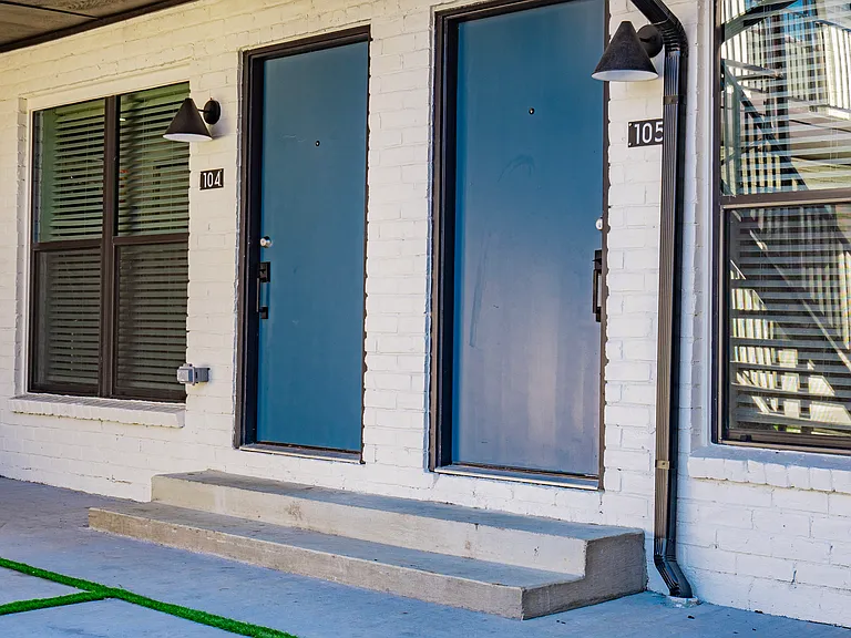 Perrin Flats at Bishop Ridge — Photo 8