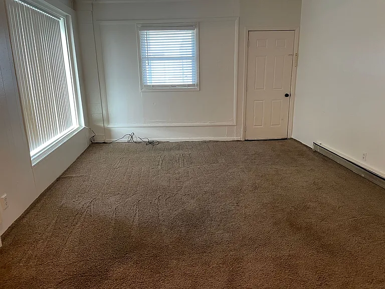 456 C St SW — Photo 3