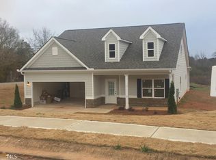 1840 Court Bre Dr, Winder, GA 30680