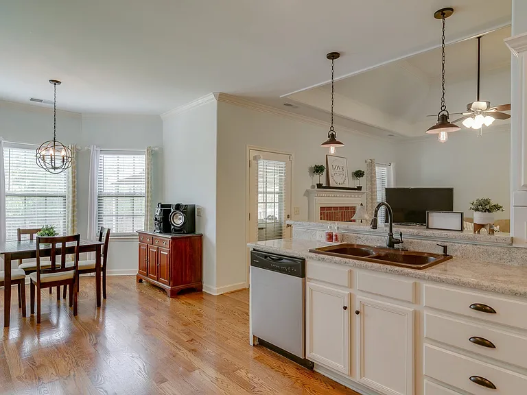 7032 Nickalus Way — Photo 9