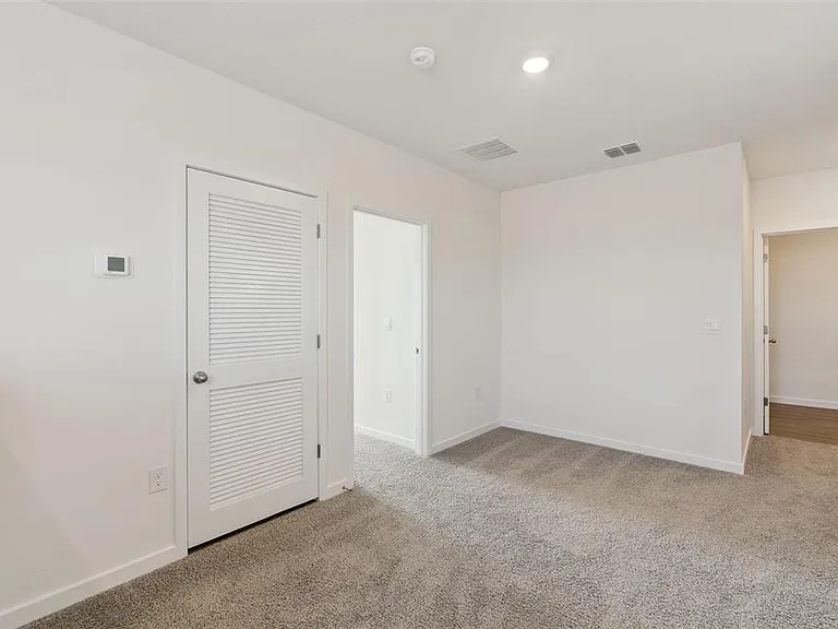 2113 Walnut Creek Dr — Photo 21