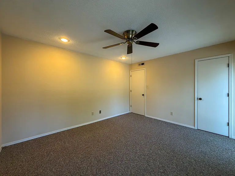 501 May Ave #4 — Photo 7