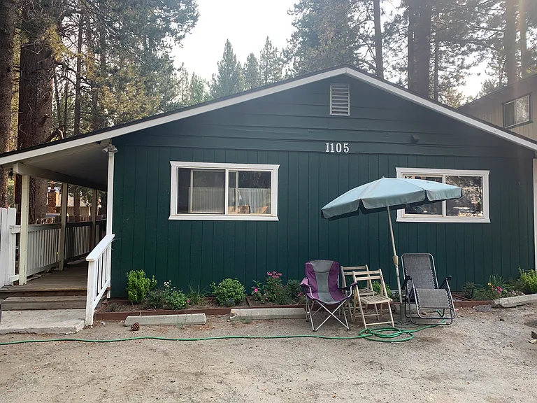 1105 Sierra Blvd #A — Photo 1