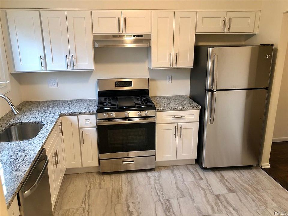 1st image of 24 Roosevelt Dr