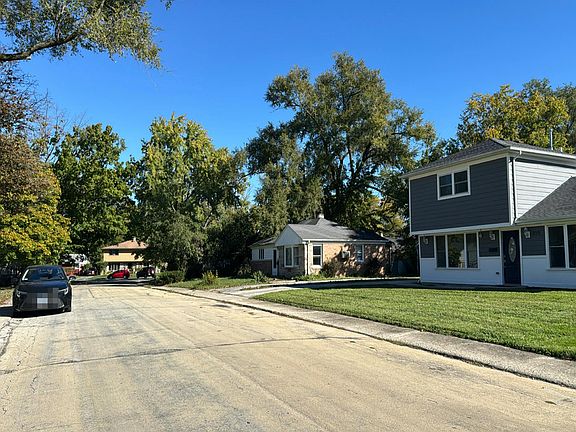 5th image of 315 Nokomis St