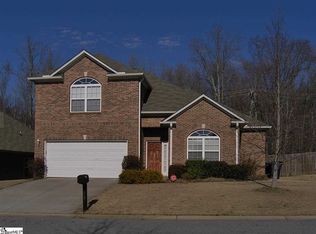 12 Slow Creek Dr, Simpsonville, SC 29681