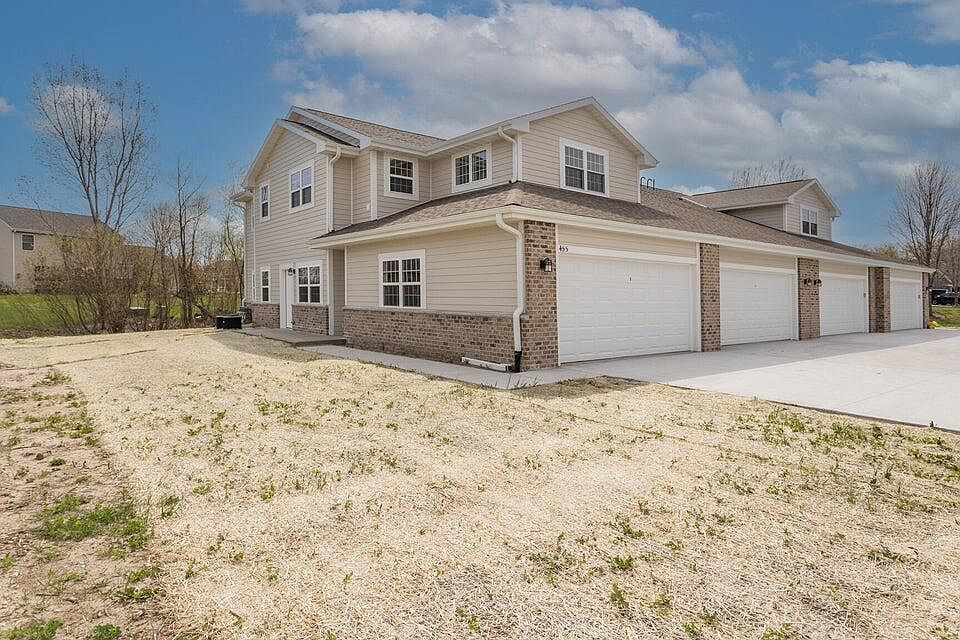 1st image of 445 Hillary CIRCLE #B