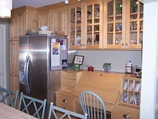 3rd image of 2120 Linn Dr
