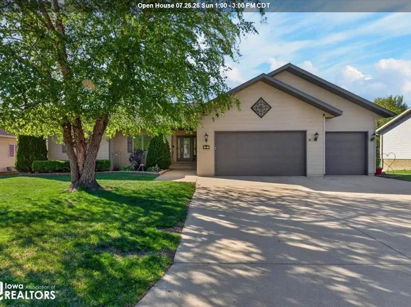 20 Lido Rd, Clear Lake, IA 50428