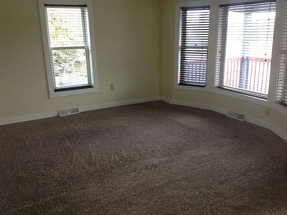 2nd image of 712 S 1st Ave