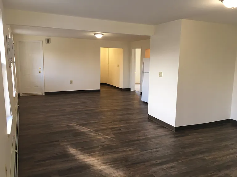 93 2nd St #3 — Photo 15