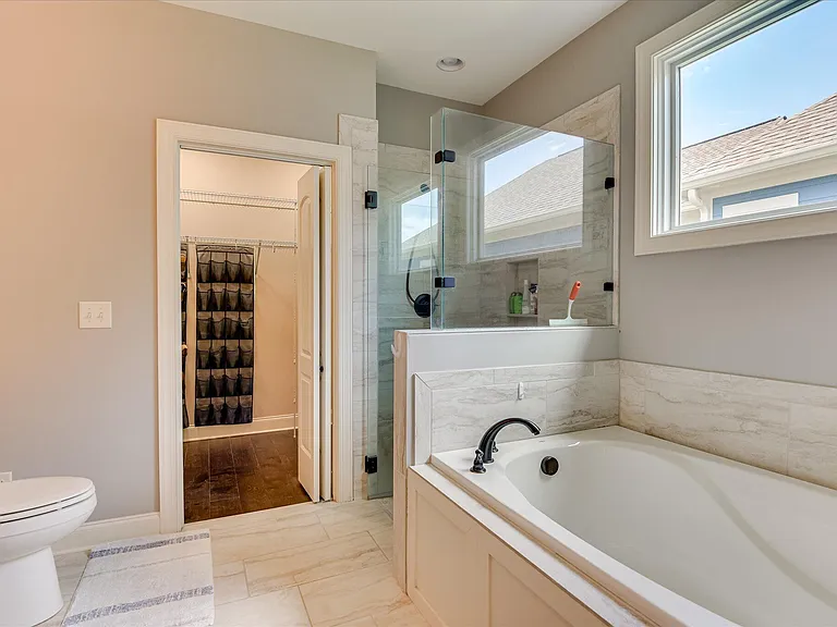 108 Tremont Dr — Photo 22