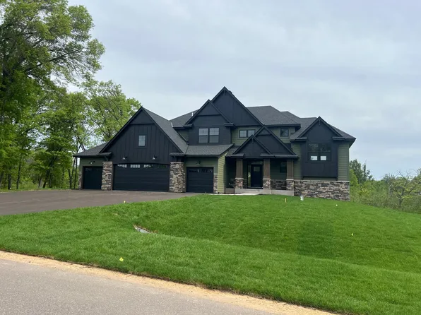 929 200th Ave NW, Oak Grove, MN 55011