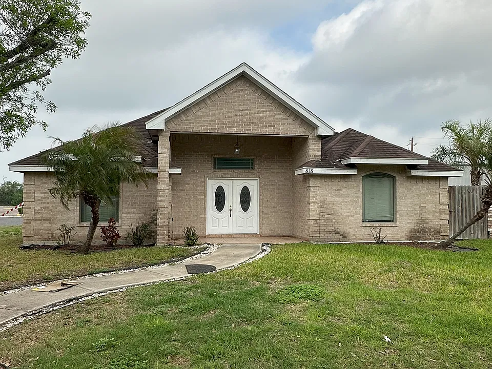 818 Granada Ave