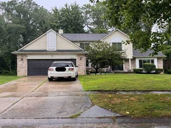 29570 English Way, Novi, MI 48377
