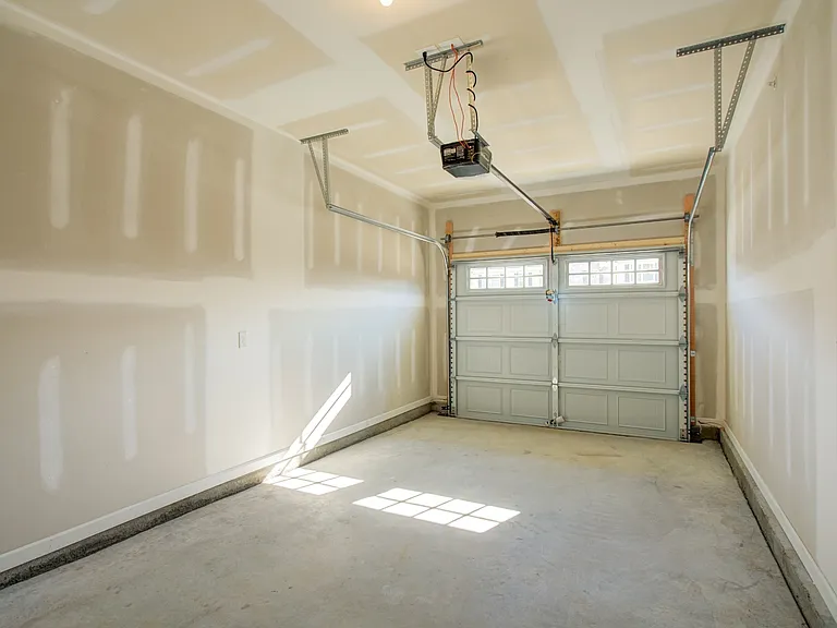 109 Grand Ave — Photo 8