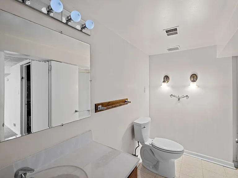 1207 Brooke Dr — Photo 8