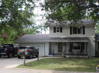 1350 Prairie Park Ln, Emporia, KS 66801