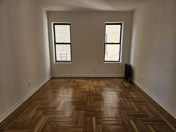 645 Ocean Parkway image 1 of 22