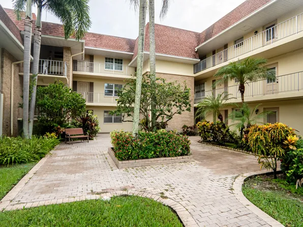 5570 Tamberlane Circle #130, Palm Beach Gardens, FL 33418