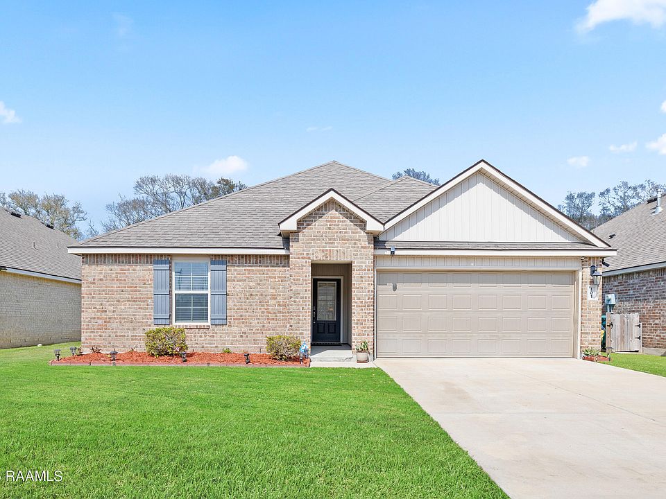 1st image of 101 Batesburg Way