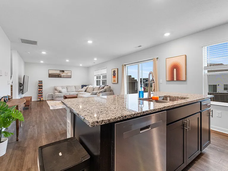 5922 Damsel Dr — Photo 9