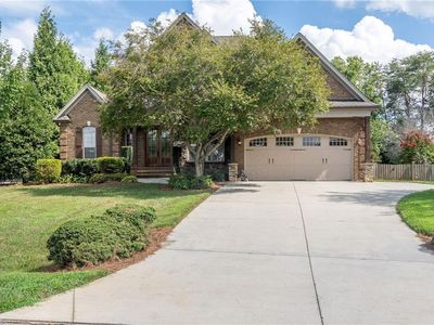 9060 Grove Pines Ln, Kernersville, NC, 27284