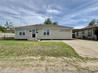220 E Van Buren St, Mangum, OK 73554