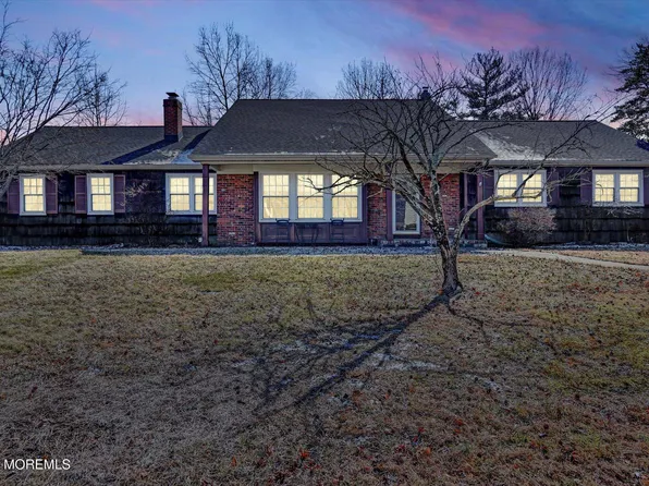 7 Mccue Road, Morganville, NJ 07751