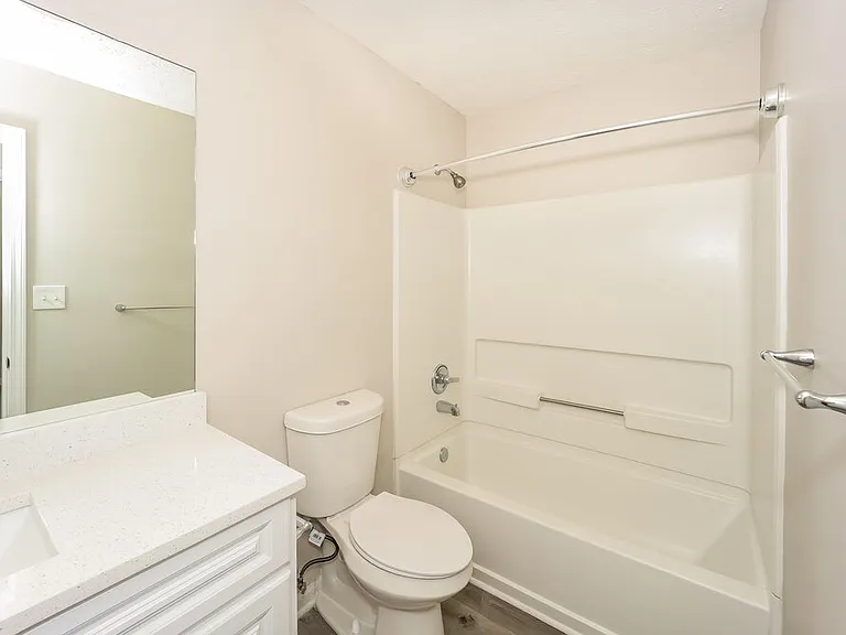 8835 Lake Rd — Photo 16