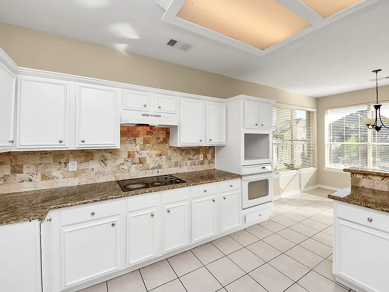 323 N Esplanade Ln — Photo 15