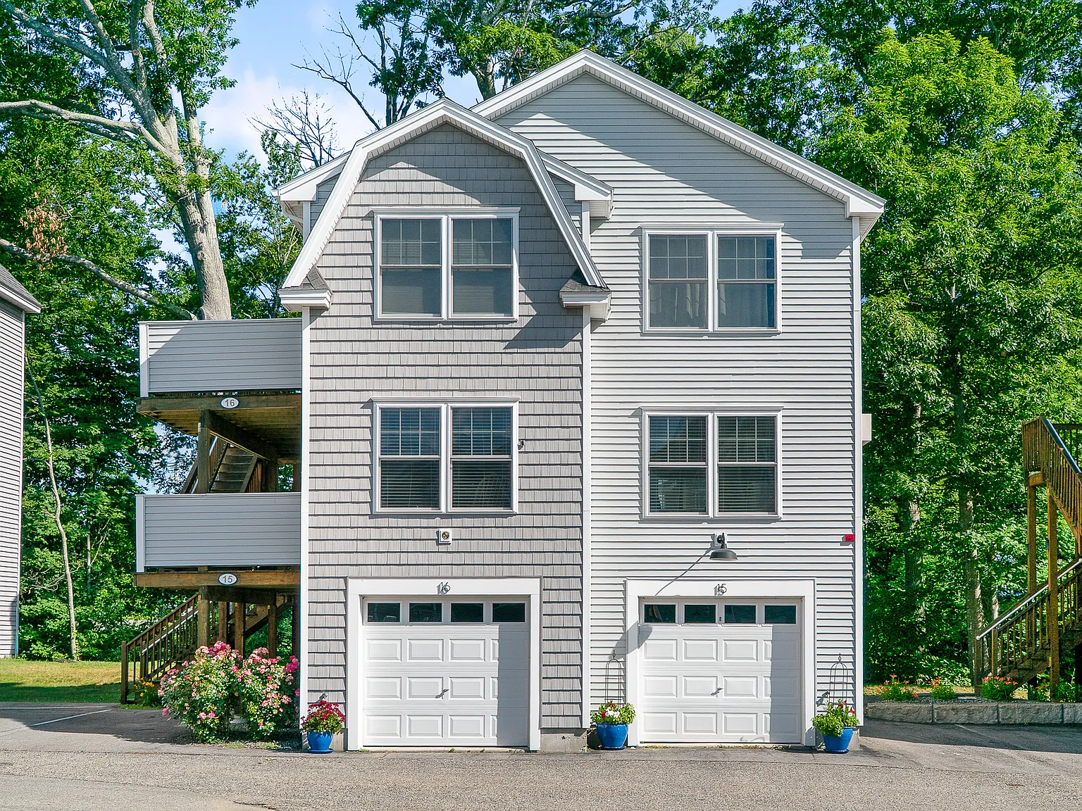 2 bed, 640 sqft, $2,000 — Photo 1