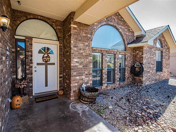 4th image of 2436 Cherry Hills Dr