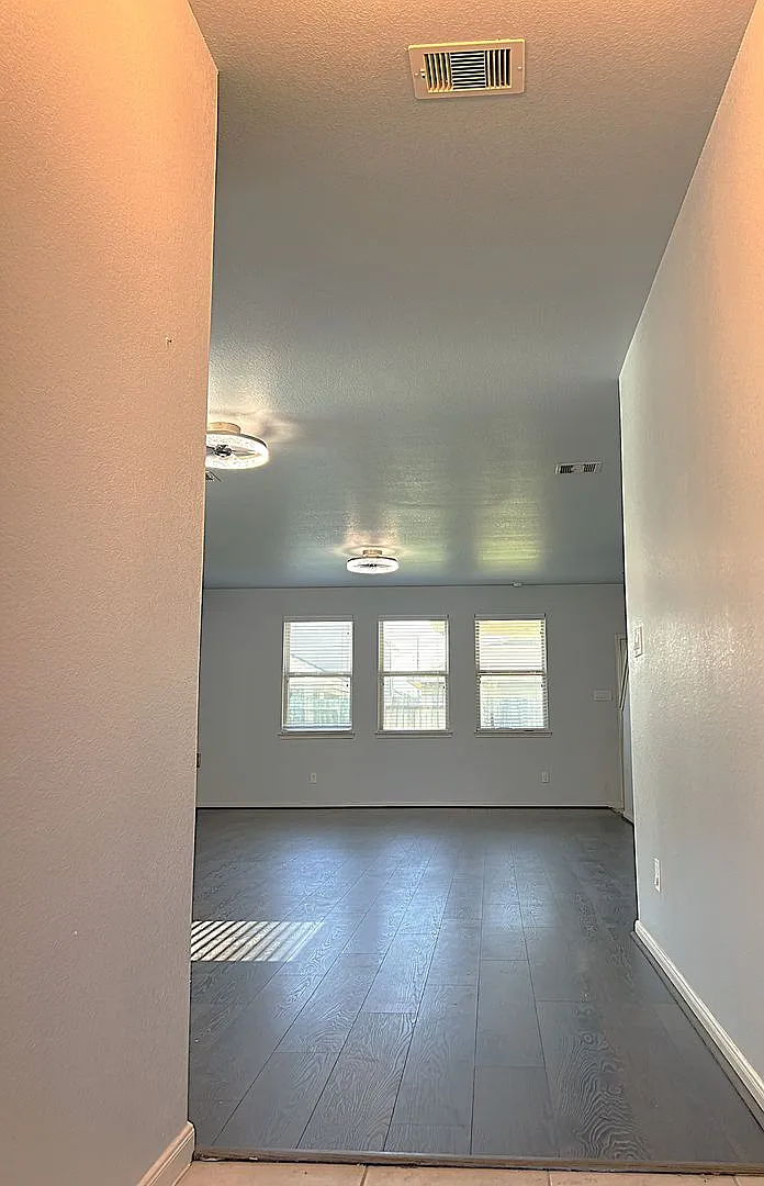 Building Photo - 15631 Marble Bluff Ln