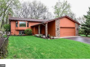 231 Oak Shore Dr S, Burnsville, MN 55306