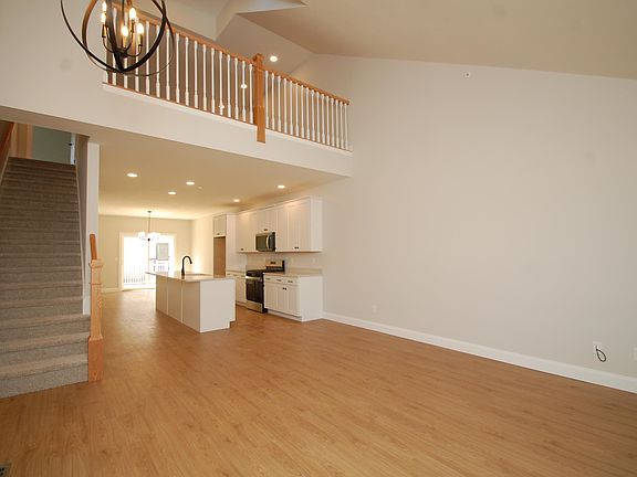 5th image of 35 Sheffield Way #7C