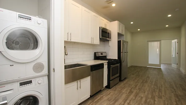Rented by Nooklyn NYC LLC | media 4