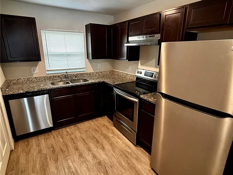 9437 N Travis Dr — Photo 8