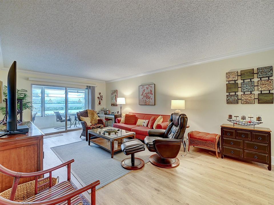 1st image of 2006 Granada Drive #L3