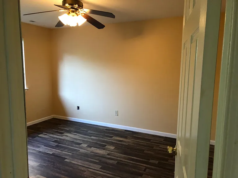 4220 Birchwood Ct — Photo 27