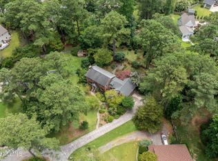 4504 Stratton Dr, New Bern, NC 28562