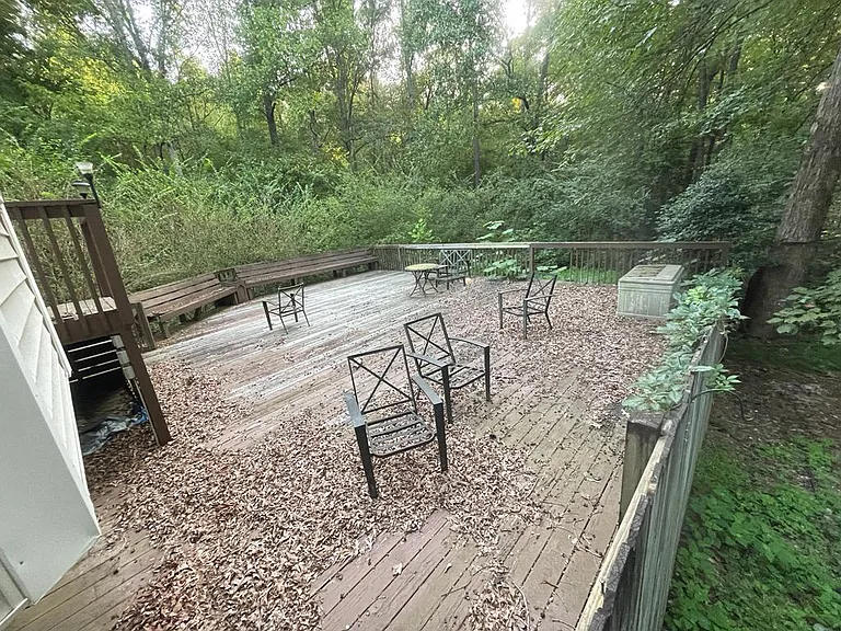 153 Troy Dr — Photo 4