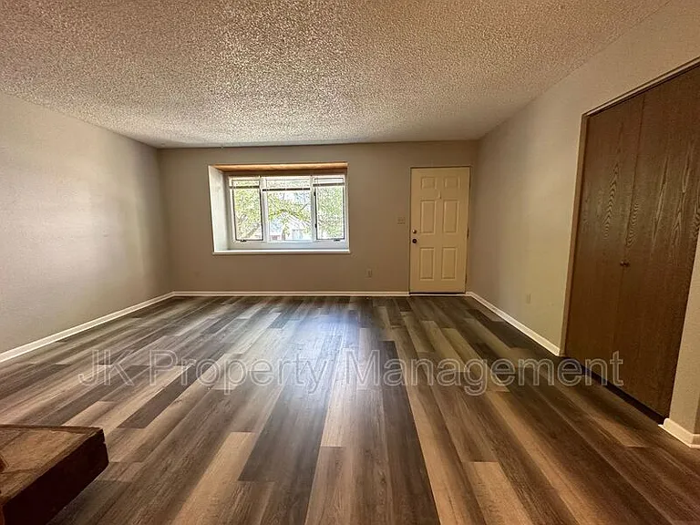 401 50th St S #3 — Photo 10