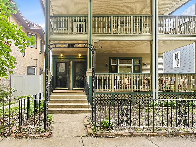 2535 Aldrich Avenue South - 1 — Photo 1